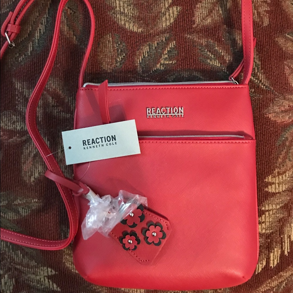 Kenneth Cole reaction crossbody